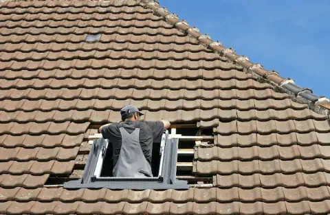 Pose de velux - Saint-Sébastien-d'Aigrefeuille